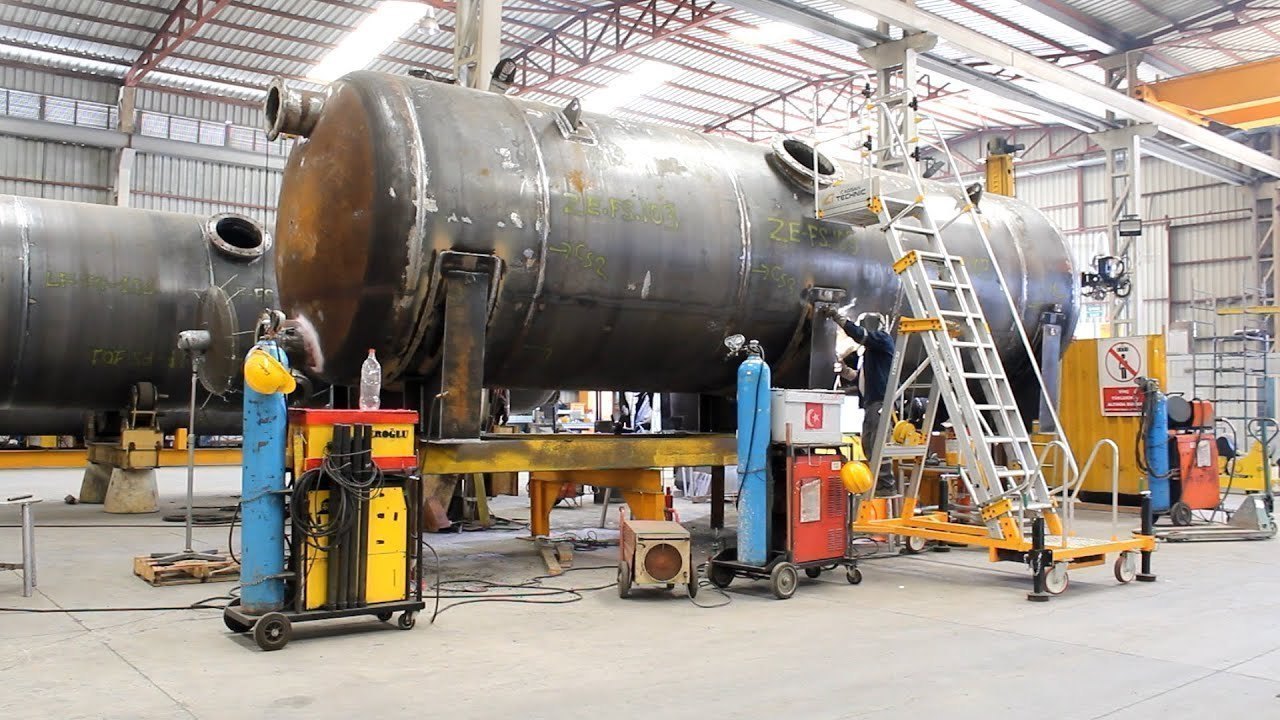 Pressure vessel shell sections